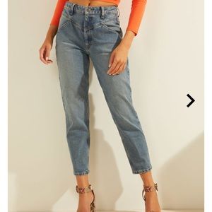 GUESS 80’s highrise mom jeans👖💎